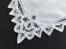 Load image into Gallery viewer, Handmade Vintage White Cotton Placemat/Tray Cloth Doily with Battenburg Lace