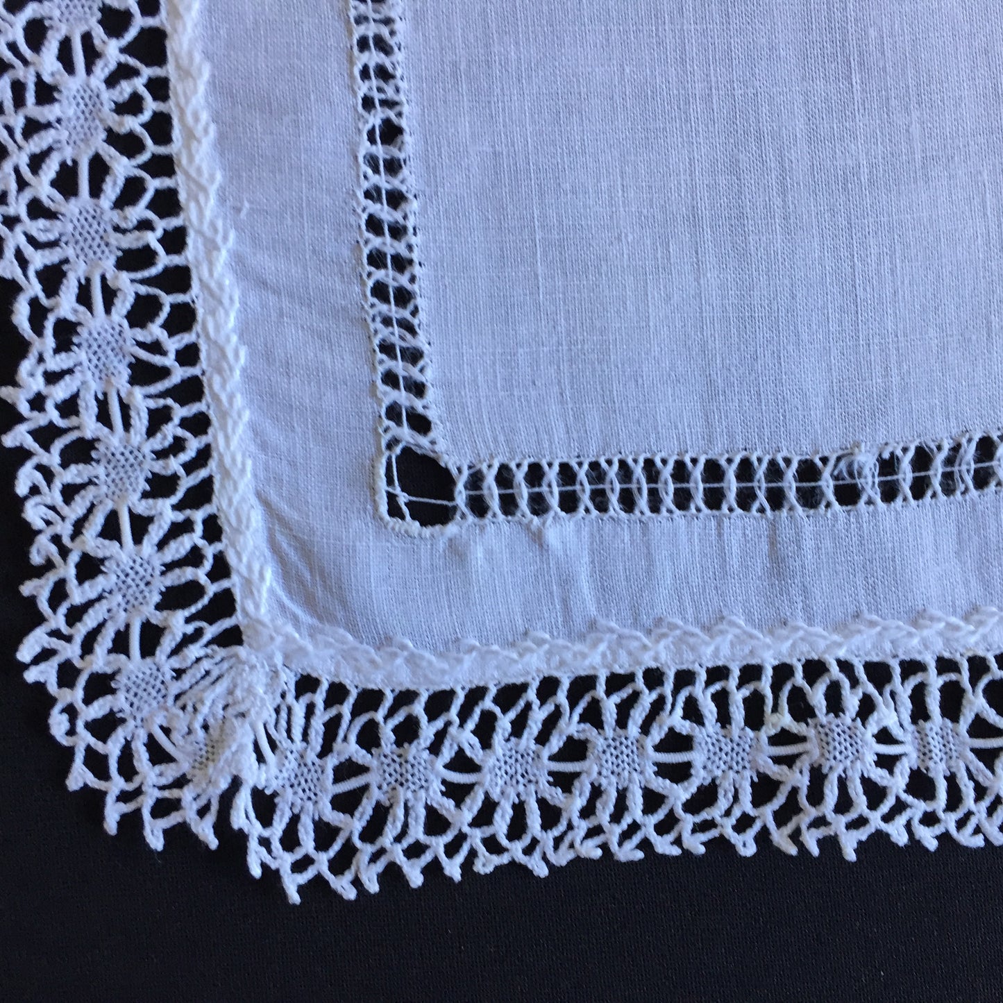 Edwardian Antique Hand Embroidered White Linen Doily with Bobbin Lace Edging
