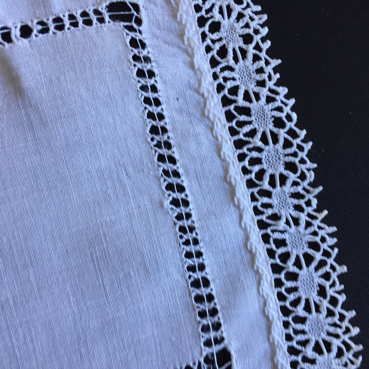 Edwardian Antique Hand Embroidered White Linen Doily with Bobbin Lace Edging