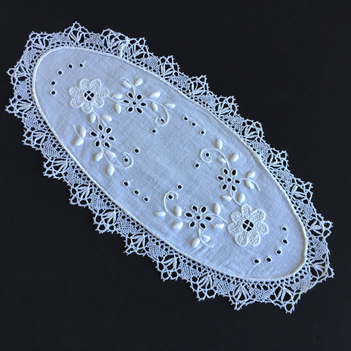 Edwardian Antique Hand Embroidered Whitework Linen and Lace Sandwich Tray Doily