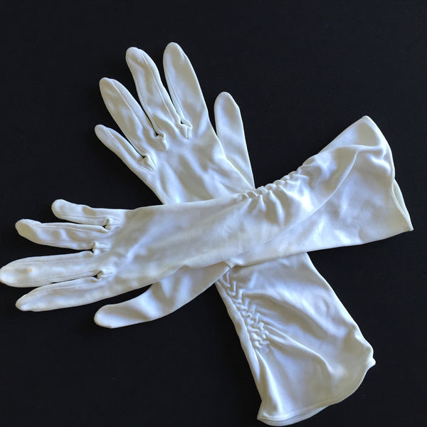 1950s Vintage Elegant Womens Gloves Soft Stretch White Nylon