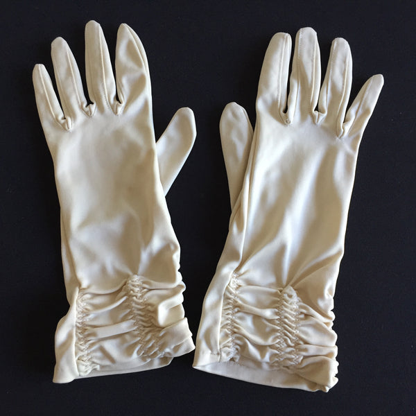 1950s Vintage Elegant Womens Gloves Soft Stretch Beige Nylon