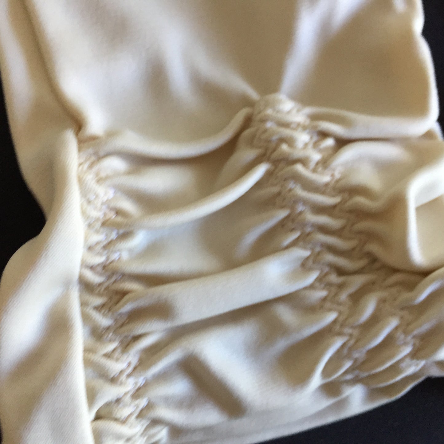 1950s Vintage Elegant Womens Gloves Soft Stretch Beige Nylon