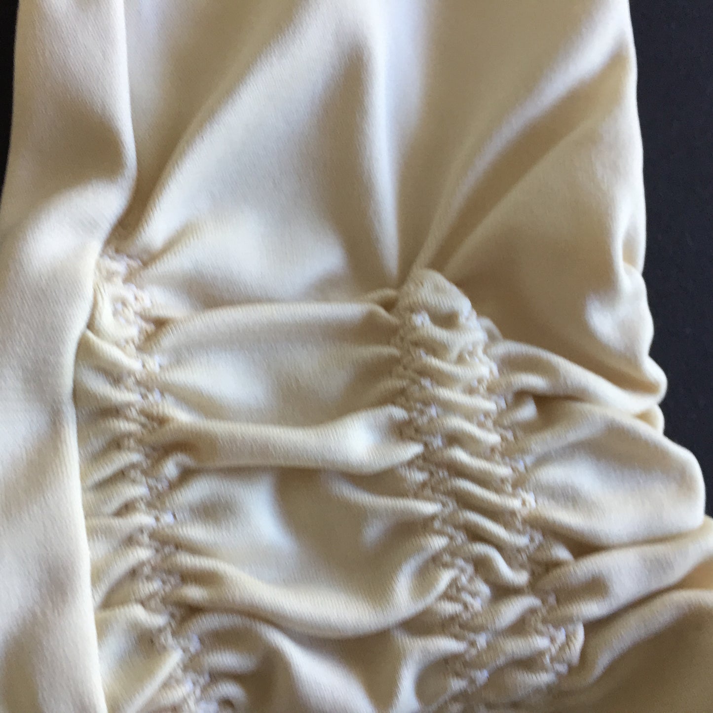 1950s Vintage Elegant Womens Gloves Soft Stretch Beige Nylon