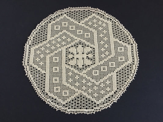 ARABESQUE D'Oyley Mary Card Designed Crochet Lace Doily (USA Chart No 10) Extremely Rare Collectible
