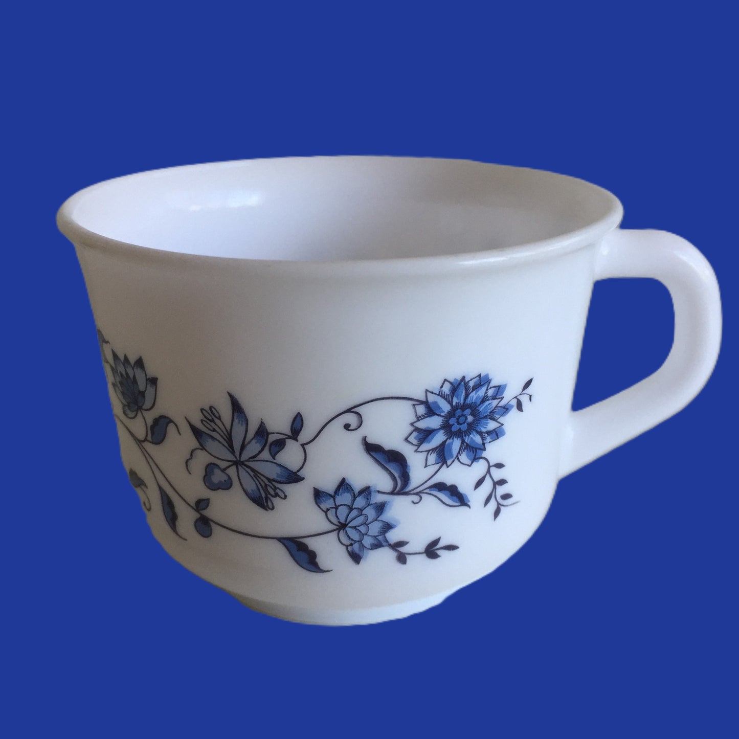 Vintage Arcopal France Solo Floral Teacup | Blue Onion | Aster Pattern