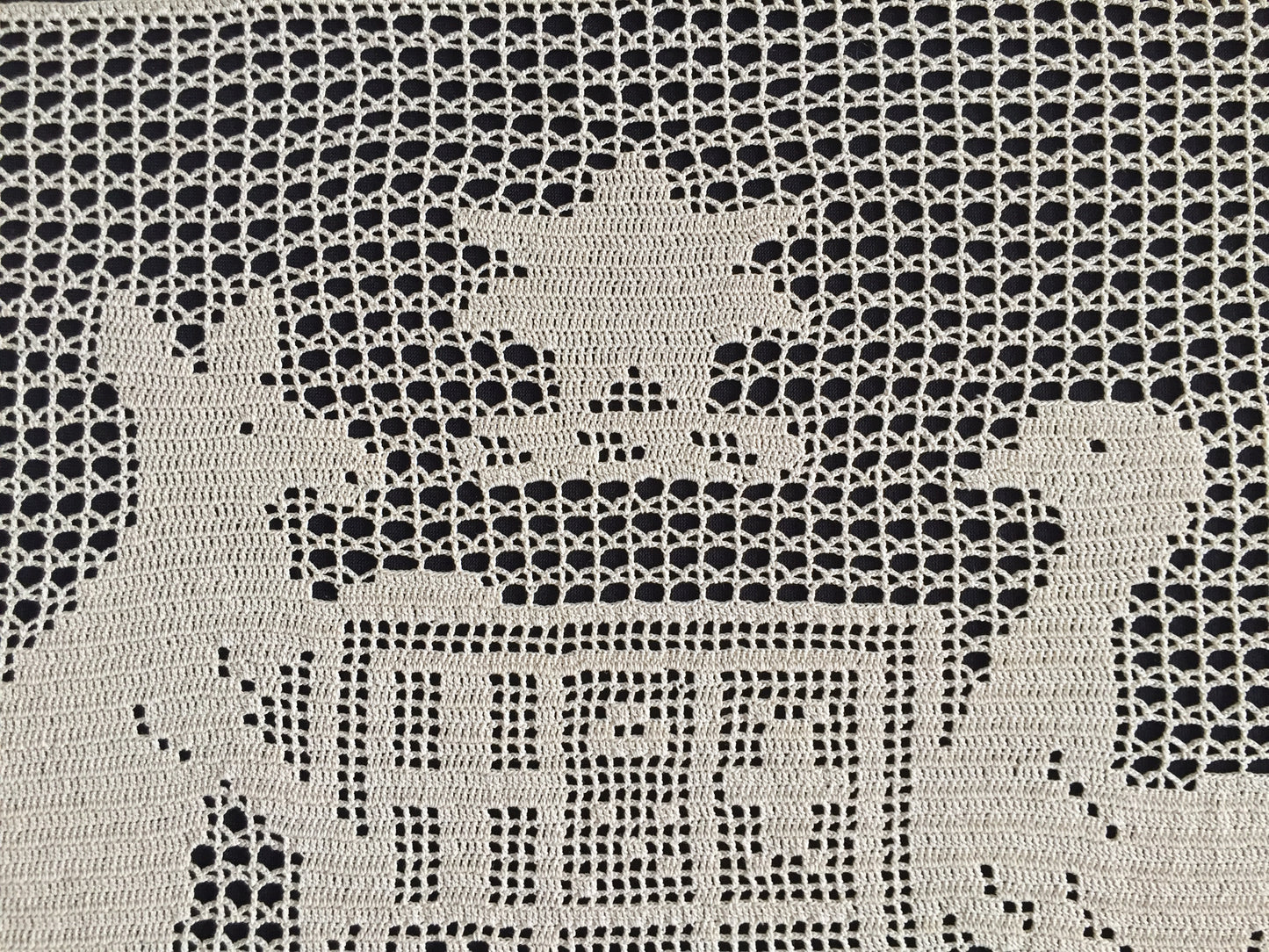 Rare 1910s Mary Card Filet Crochet Lace Panel: Australian Coat of Arms