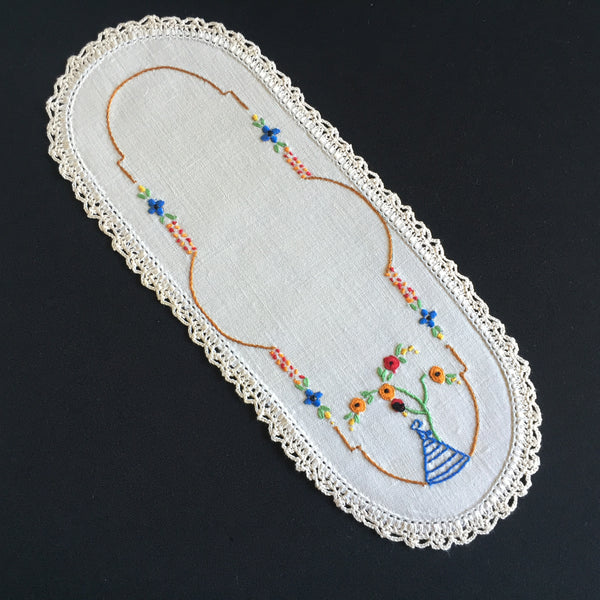 Australian Vintage Hand Embroidered Sandwich Doily | Crinoline Lady Pattern
