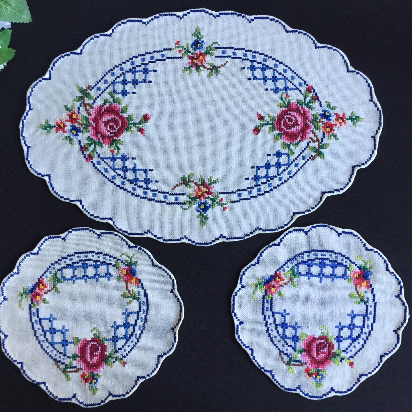 Vintage Counted Cross Stitch Hand Embroidered 3 Piece Floral Duchess Set