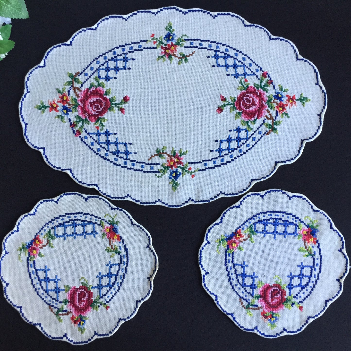 Vintage Counted Cross Stitch Hand Embroidered 3 Piece Floral Duchess Set
