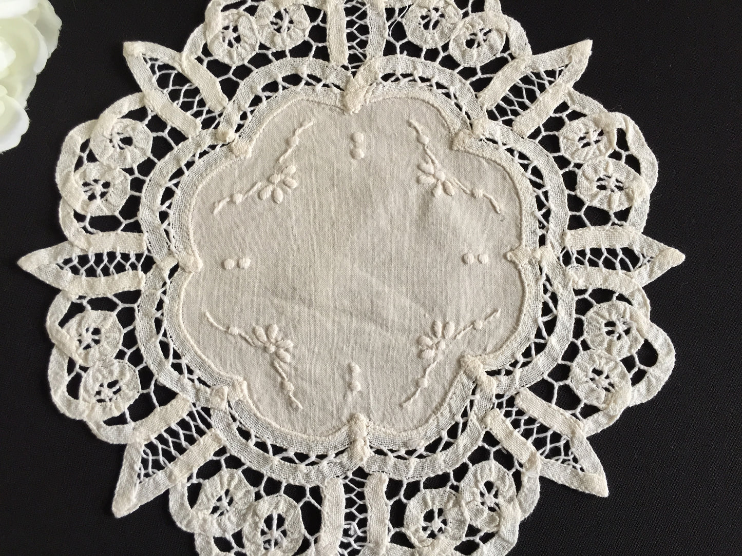 Handmade Embroidered Vintage Beige Cotton 10" Battenburg Lace Doily