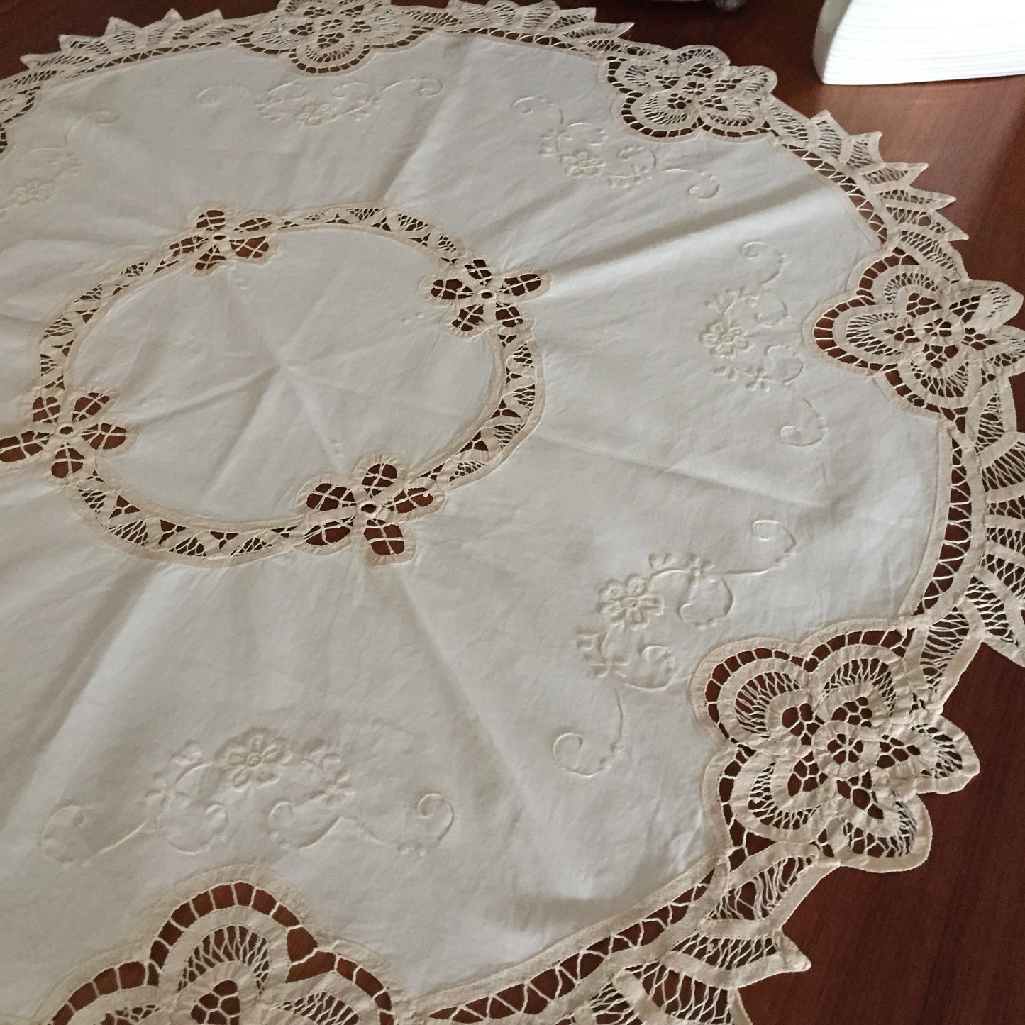 Hand Embroidered Vintage Beige Cotton & Battenburg Lace 35" Tablecloth
