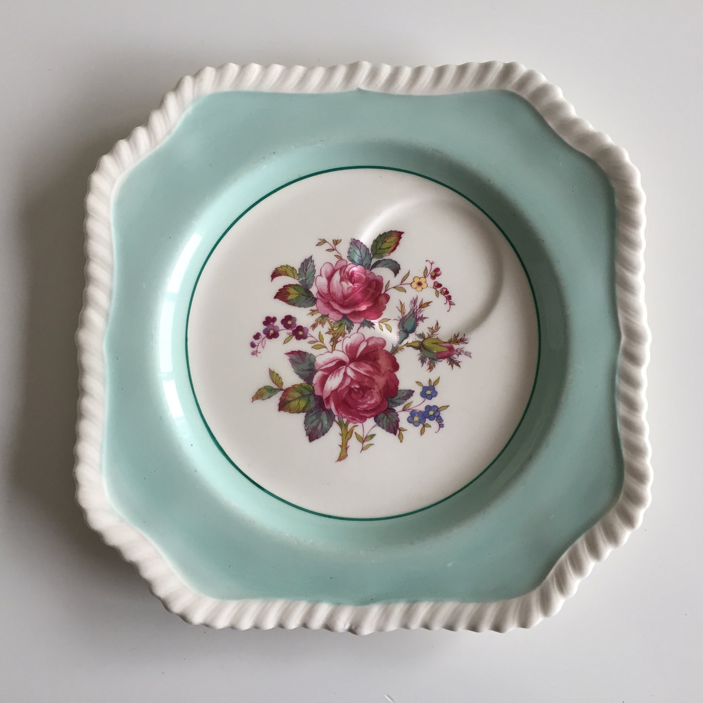 Johnson Brothers Old English WindsorWare JB21 Light Blue Tennis Saucer