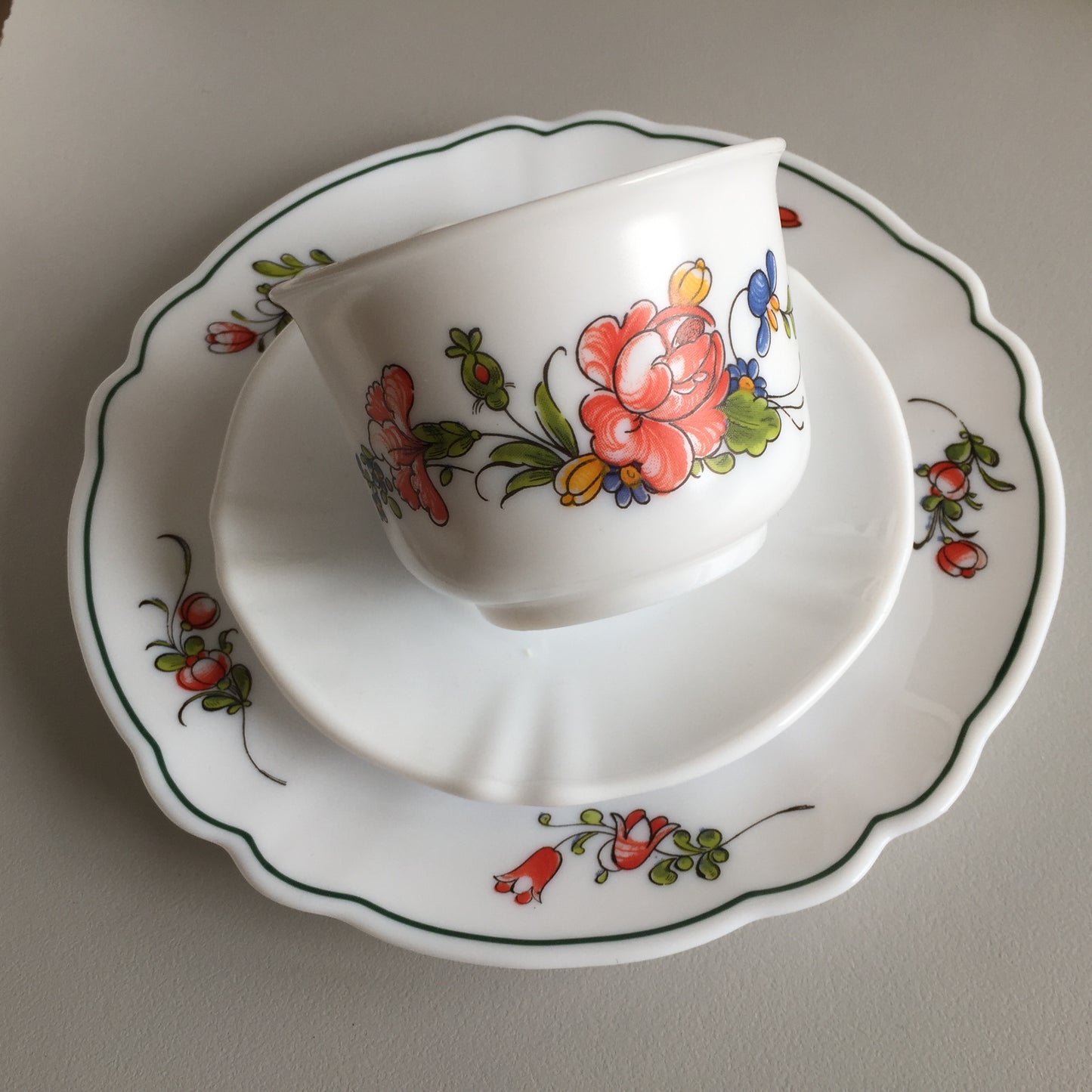 Vintage Arcopal France Tea Set "Ronsard / Provincial Floral" 20 pcs for 6 People