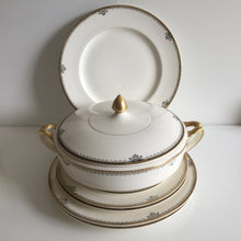 Load image into Gallery viewer, Vintage Alfred Meakin Wilton Dinner Set Replacements