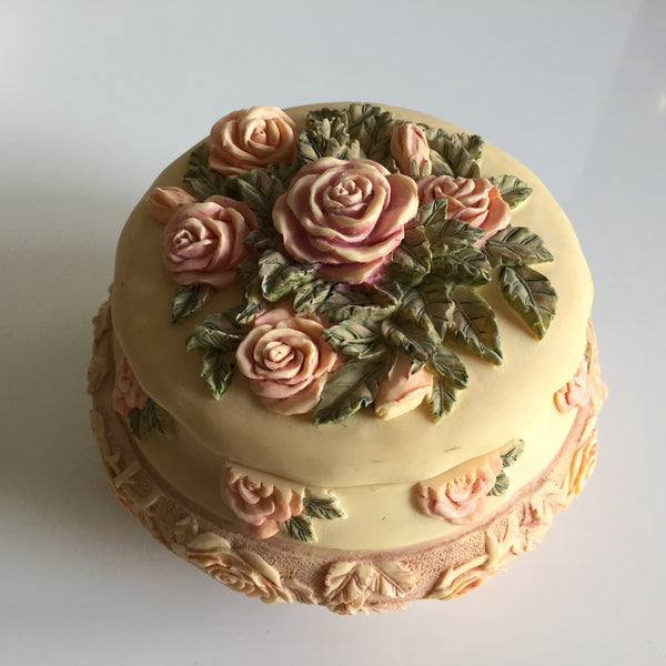 Vintage Madiggan Canterbury Rose “Hand Cast” Ceramic Ring Box