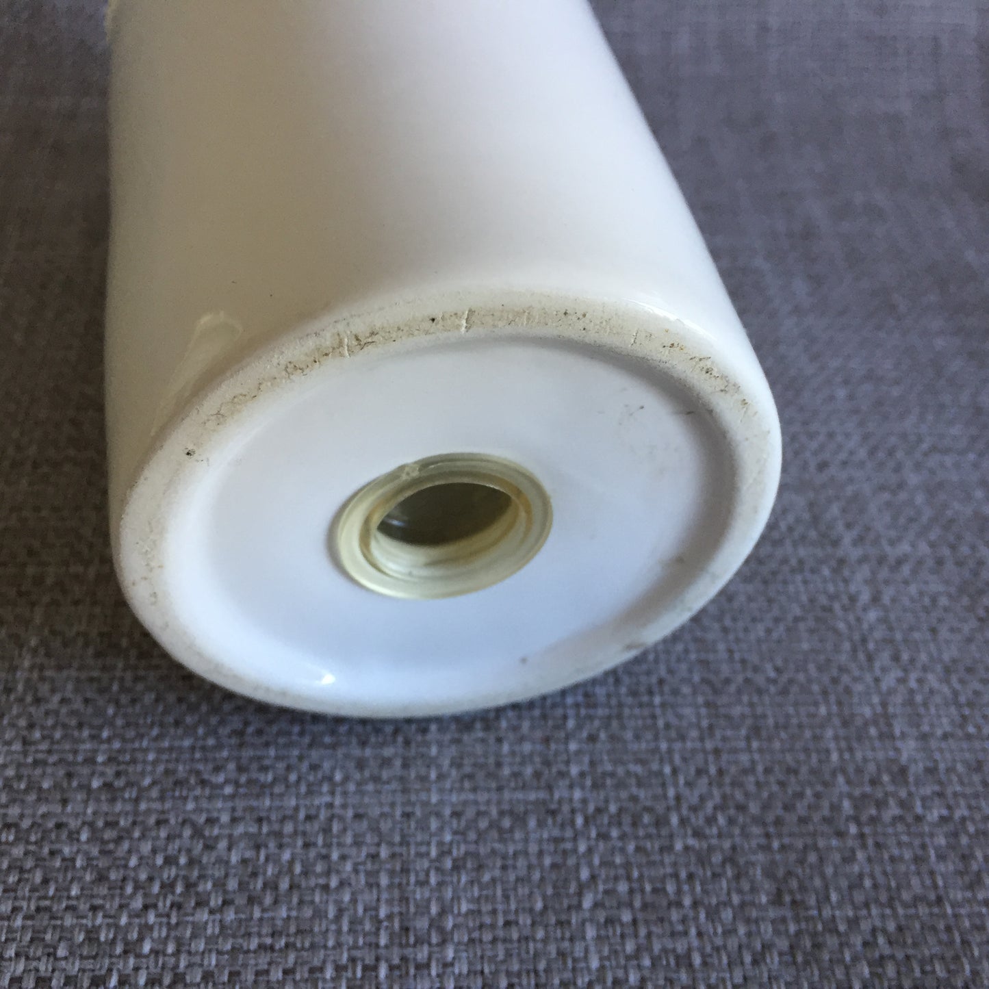 White Porcelain Toothbrush Holder with Embossed Floral Pattern