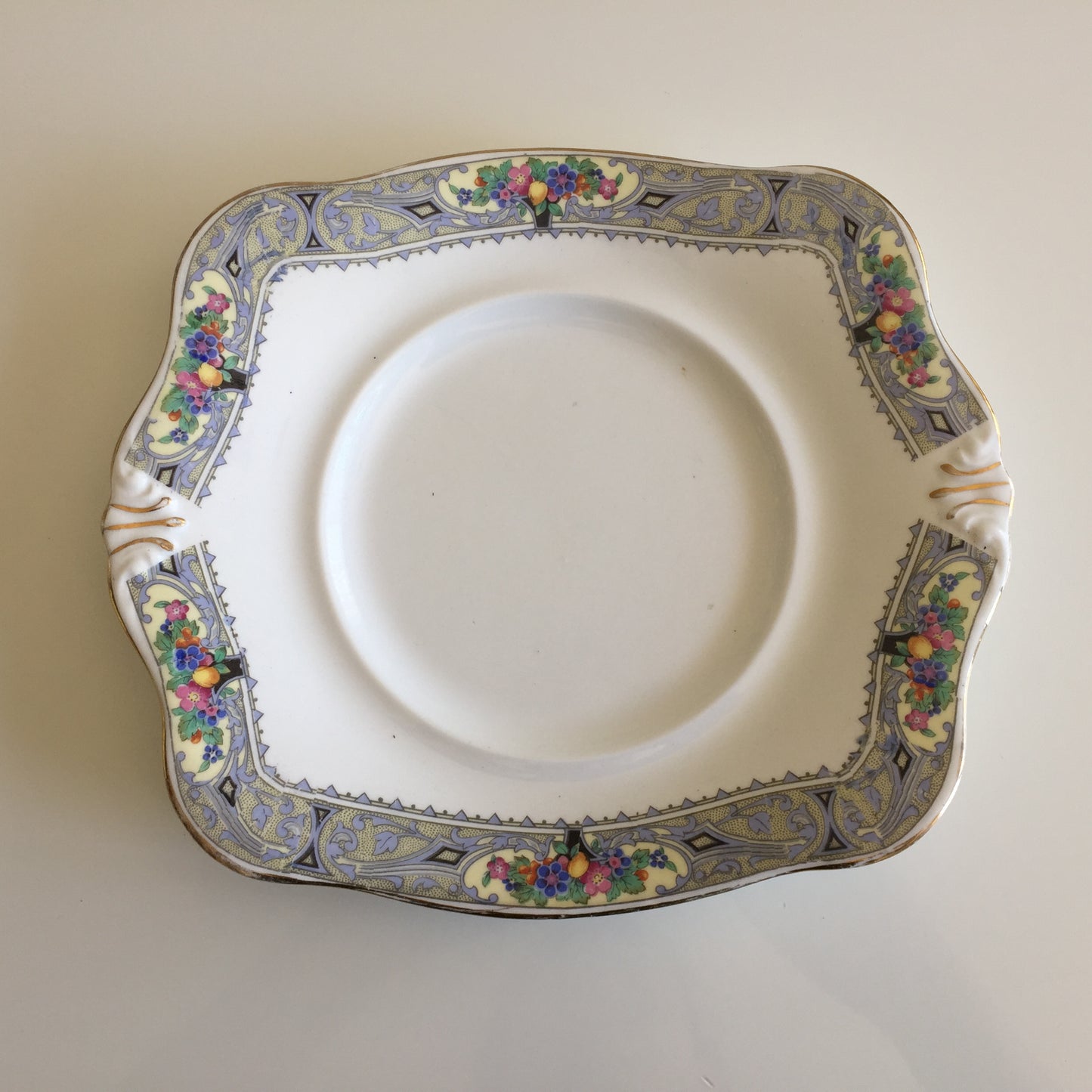 Handled Vintage Tuscan (UK) Cake Plate | Art Deco Urn of Fruit & Flowers