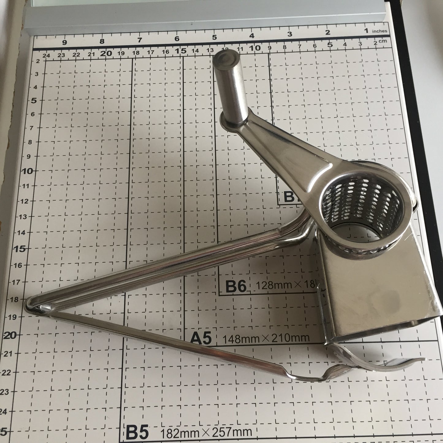Stainless Steel Handheld Rotary Cheese Grater with Crank Handle