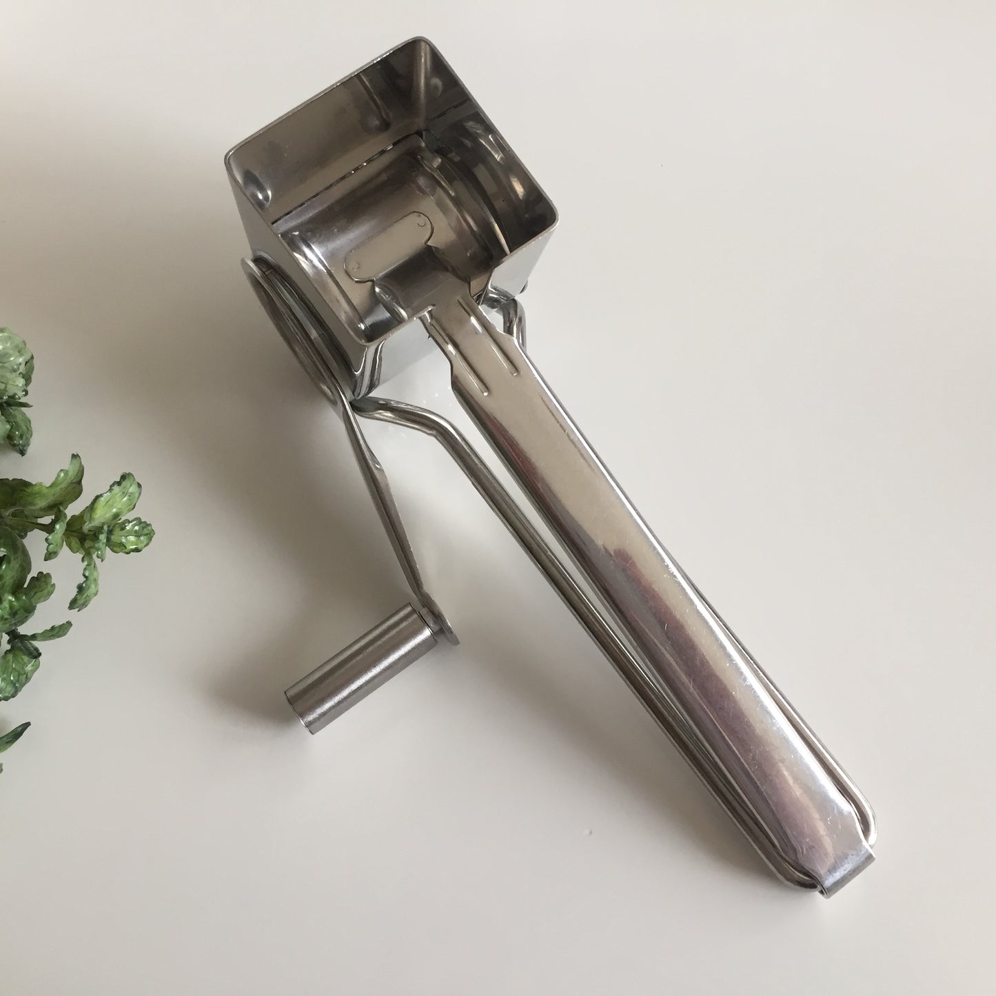 Stainless Steel Handheld Rotary Cheese Grater with Crank Handle