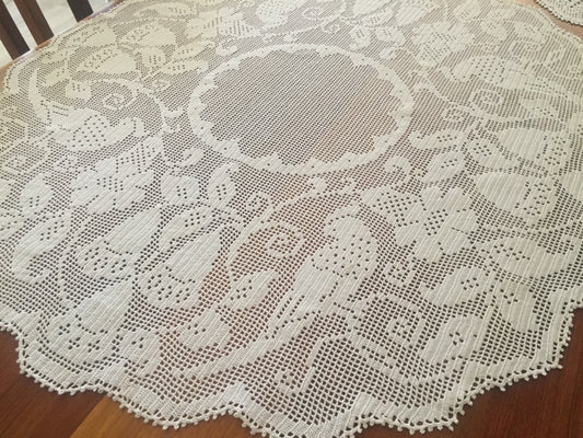 BLUE BELLS and COCKATOOS Mary Card Designed Crochet Lace 5 Piece Large Centrepiece and Round Doilies Set (cca 1930s)