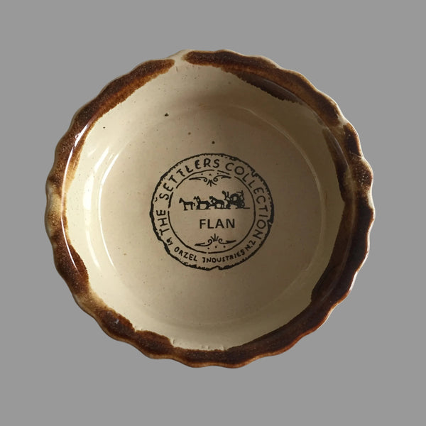 Small New Zealand Vintage Pottery Flan Dish | Settler Collection by Orzel