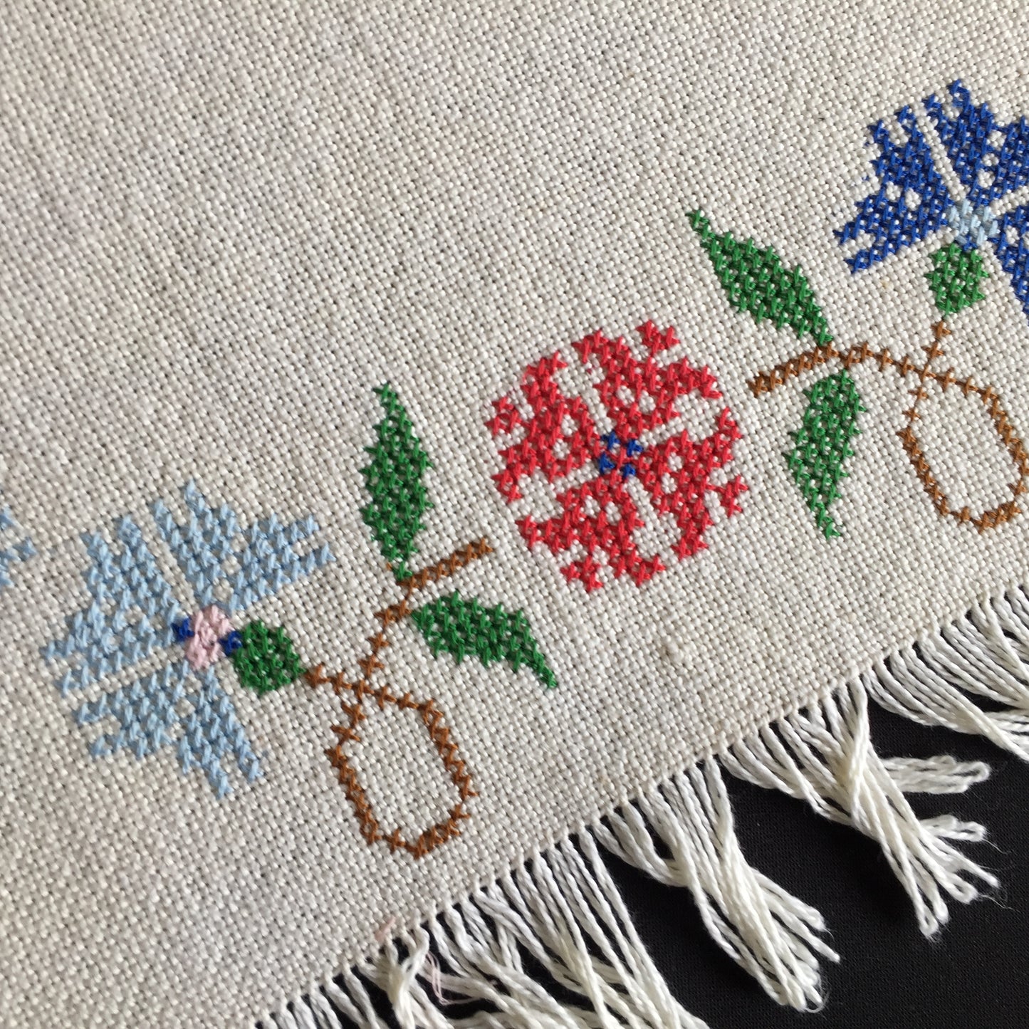 Vintage Counted Cross Stitch Embroidered Fringed Table Centre Doily