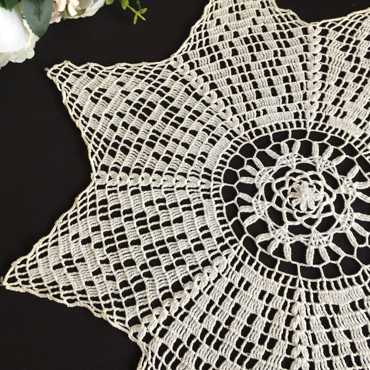 Vintage Handmade Cotton Crochet Lace Table Centrepiece Doily Star Shape