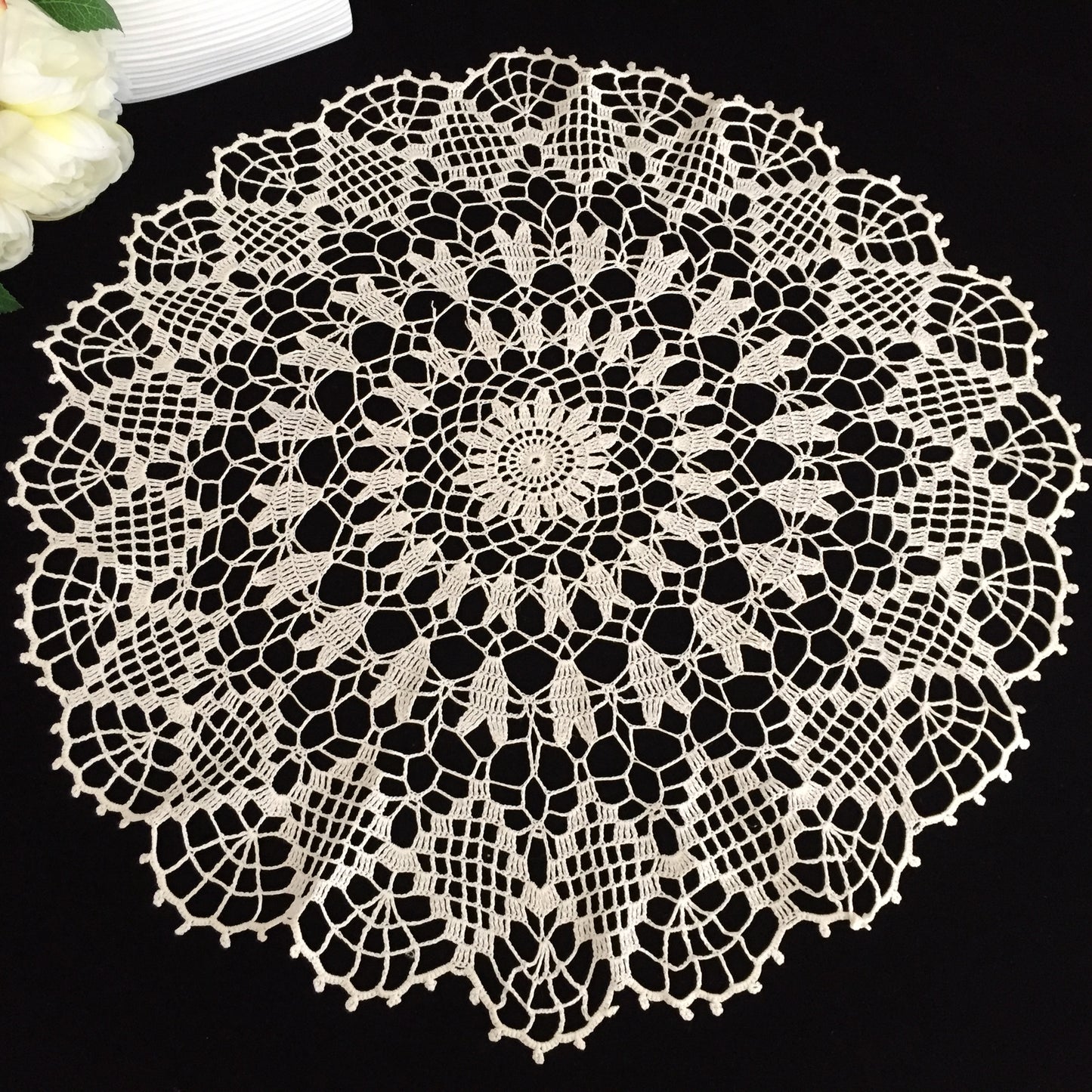 Vintage Handmade White Crochet Lace Table Centre Doily