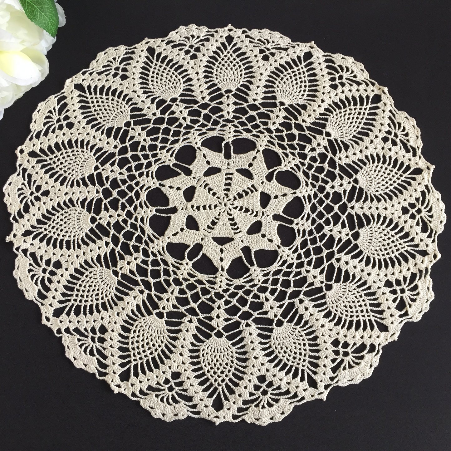 Vintage Handmade White Crochet Lace Table Centre Doily