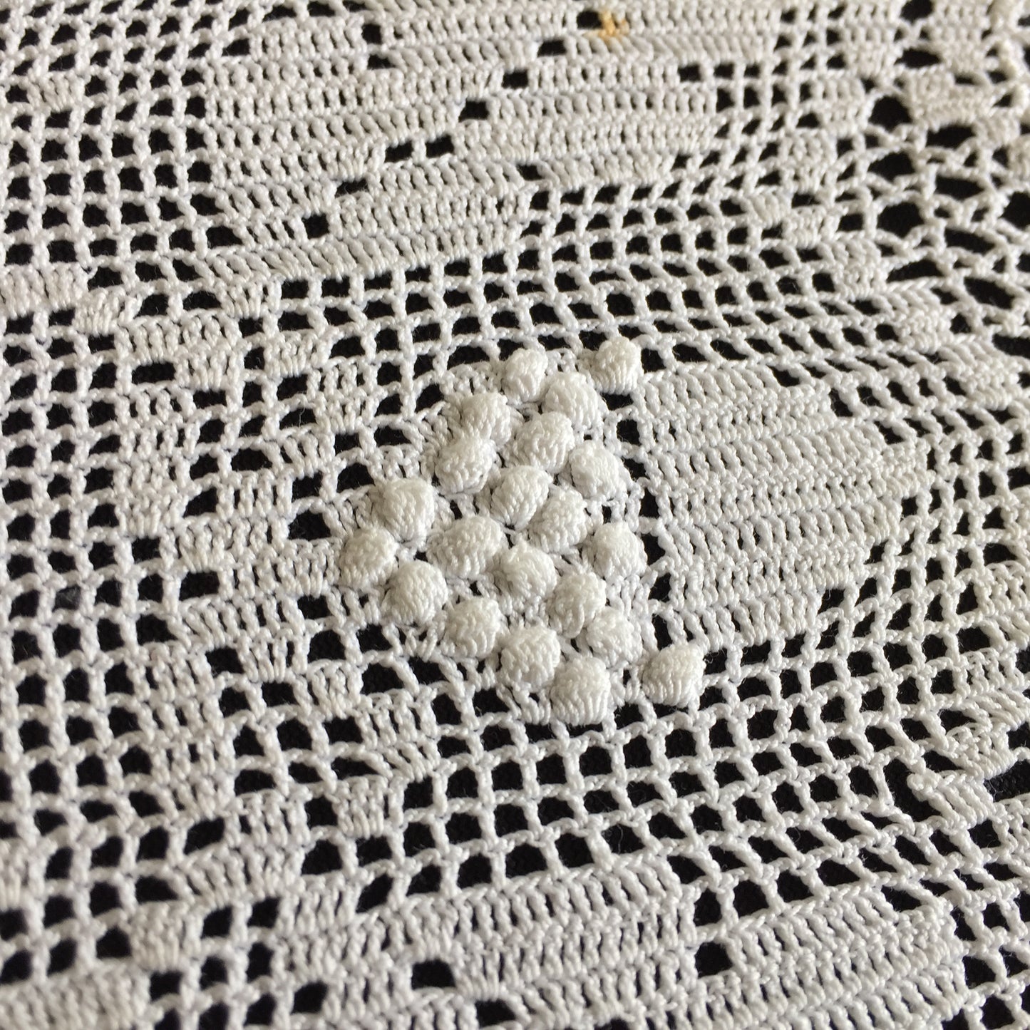 Handmade Edwardian Antique White Filet Crochet Doily with Acorn/Oak Pattern