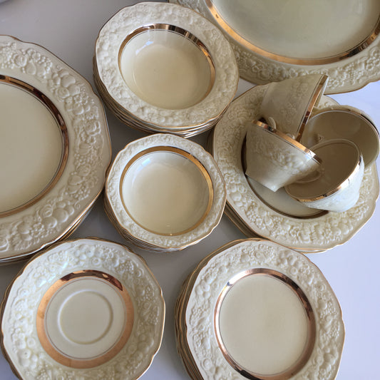 Vintage Crown Ducal Florentine Embossed Porcelain Dinner Set Replacements Ivory & Gold Cca 1950s
