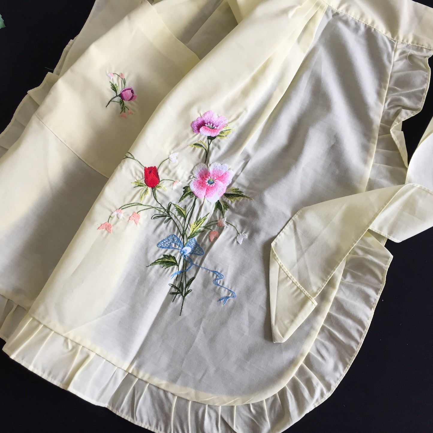1990s Vintage Unused Embroidered Half Kitchen Apron | Yellow Cotton with Frills and a Pocket
