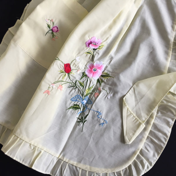 1990s Vintage Unused Embroidered Half Kitchen Apron | Yellow Cotton with Frills and a Pocket