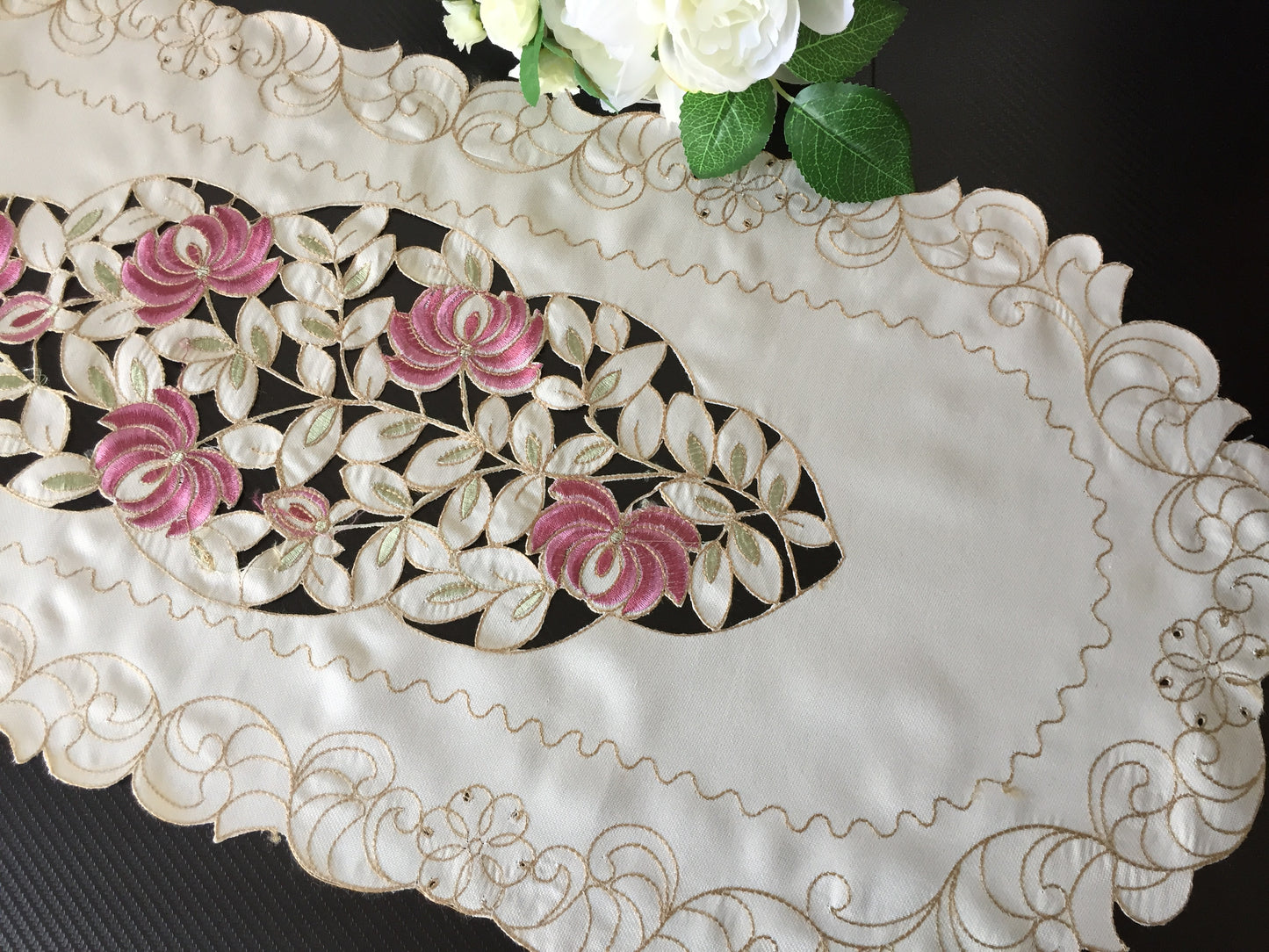 Vintage Cutwork Embroidered Polyester Silk Table Runner