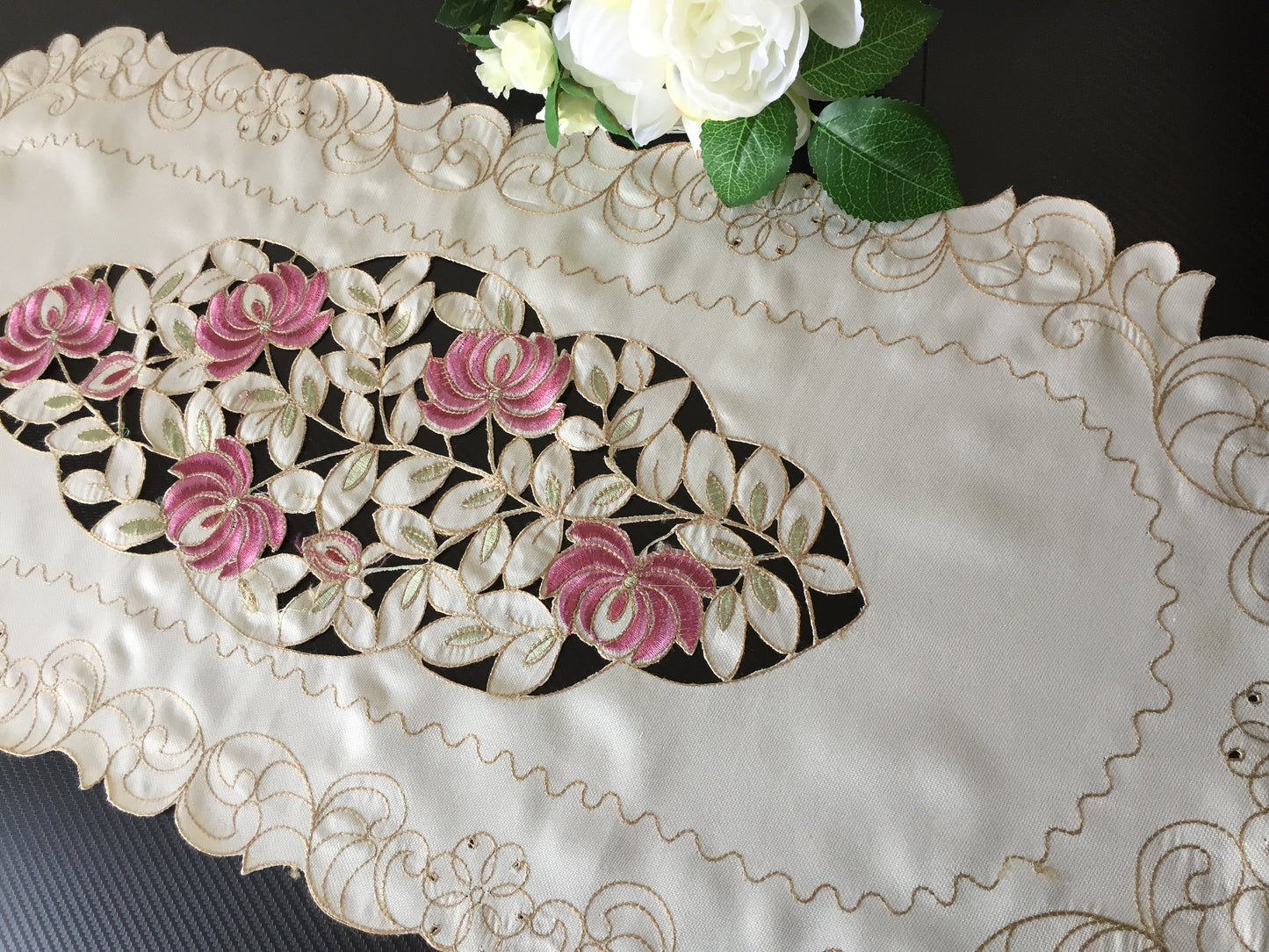 Vintage Cutwork Embroidered Polyester Silk Table Runner