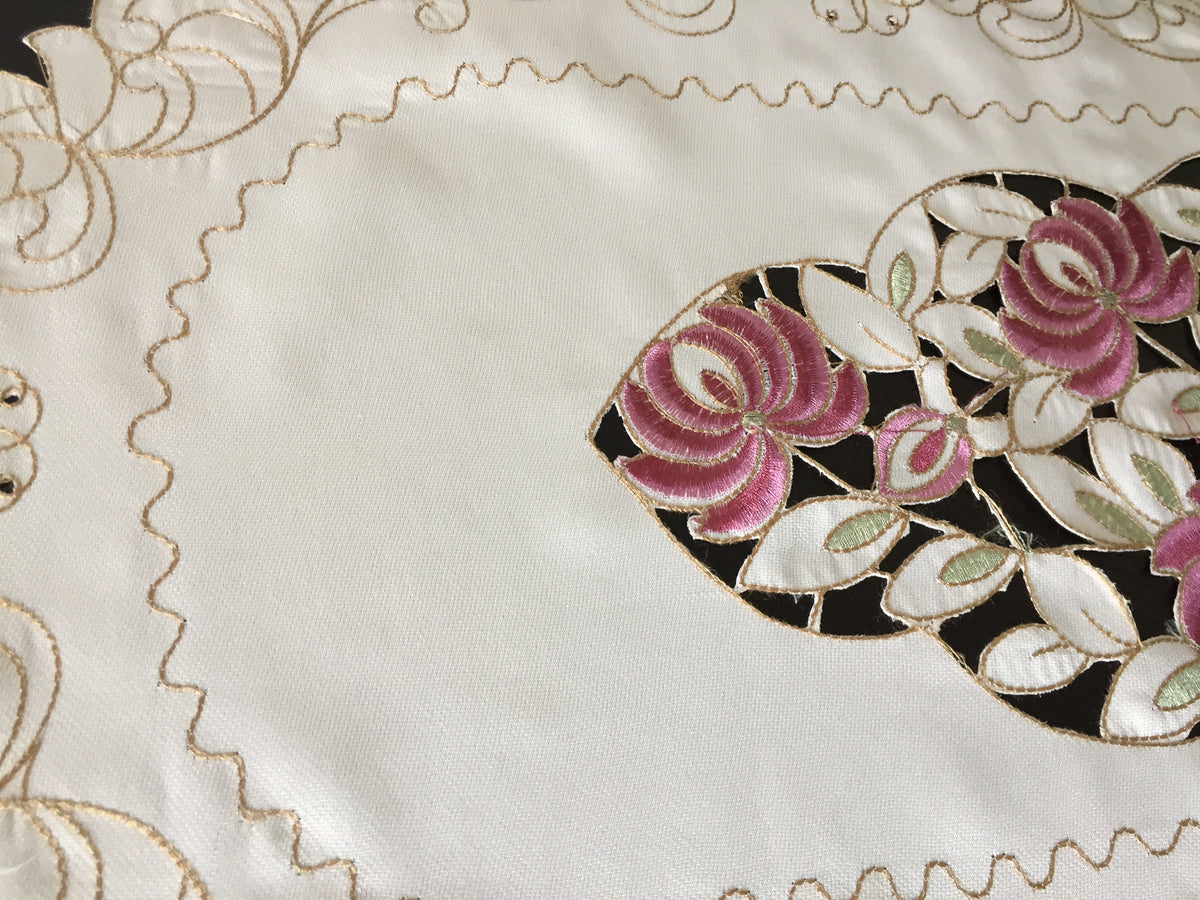 Vintage Cutwork Embroidered Polyester Silk Table Runner