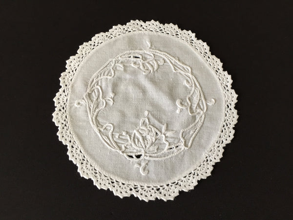 Madeira Cutwork 7" Vintage Embroidered Doily with a Crochet Lace Border