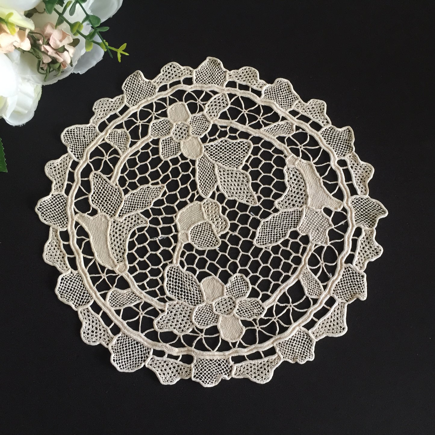 Venetian Style Point de Venise Burano Needle Lace Doily Round Beige 11"