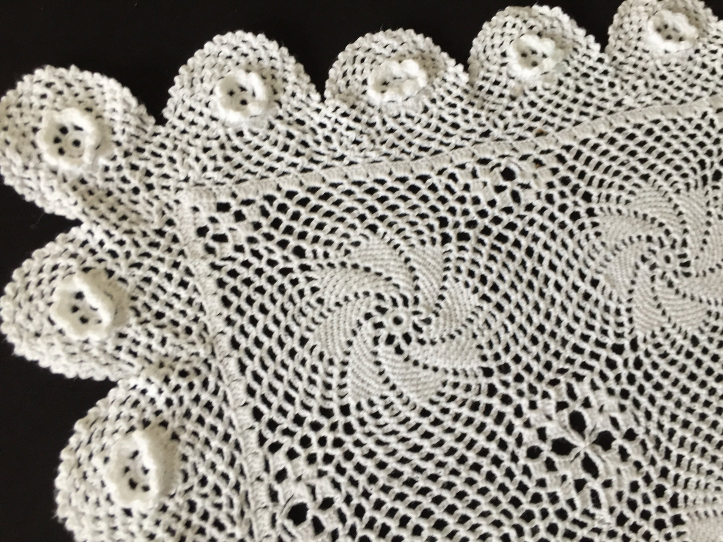 Vintage Crocheted Cotton Lace Doily 11.5" with 3D roses & Pinwheels Pattern
