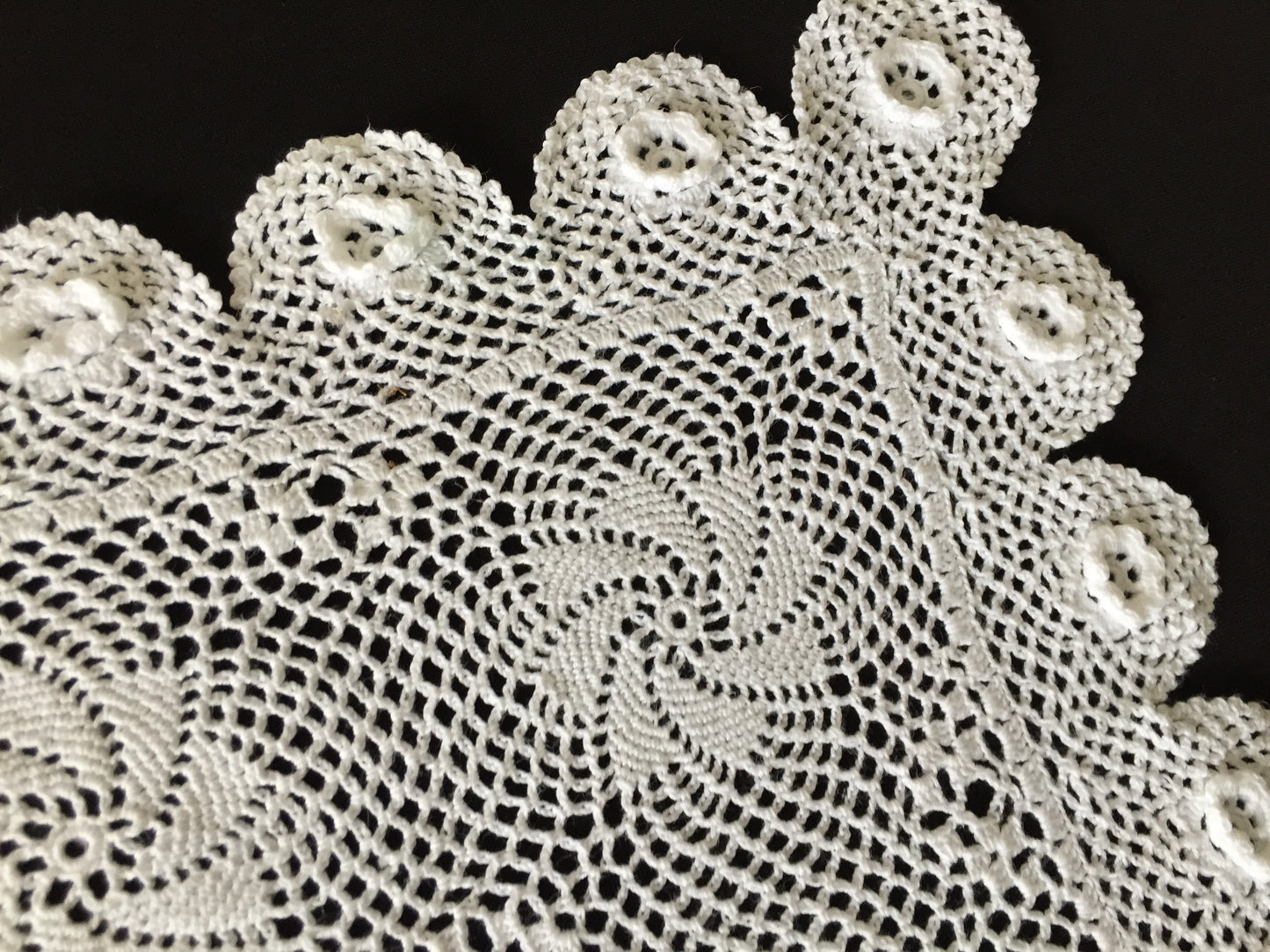Vintage Crocheted Cotton Lace Doily 11.5" with 3D roses & Pinwheels Pattern