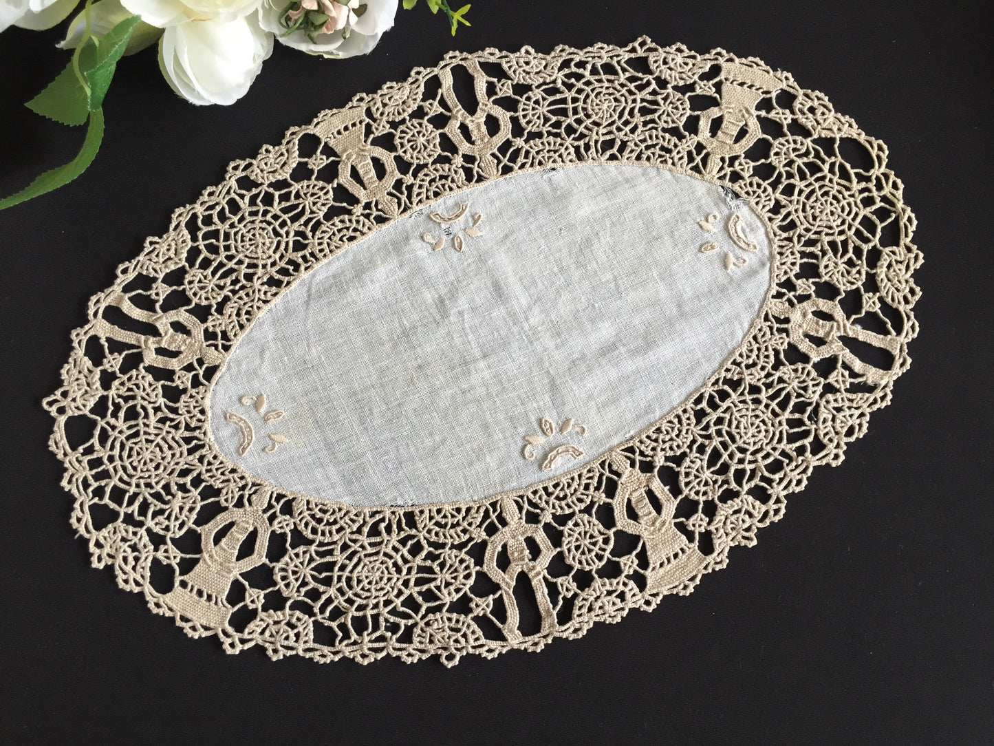 Antique Embroidered Linen Table Centre Doily with Figural Lace Edging