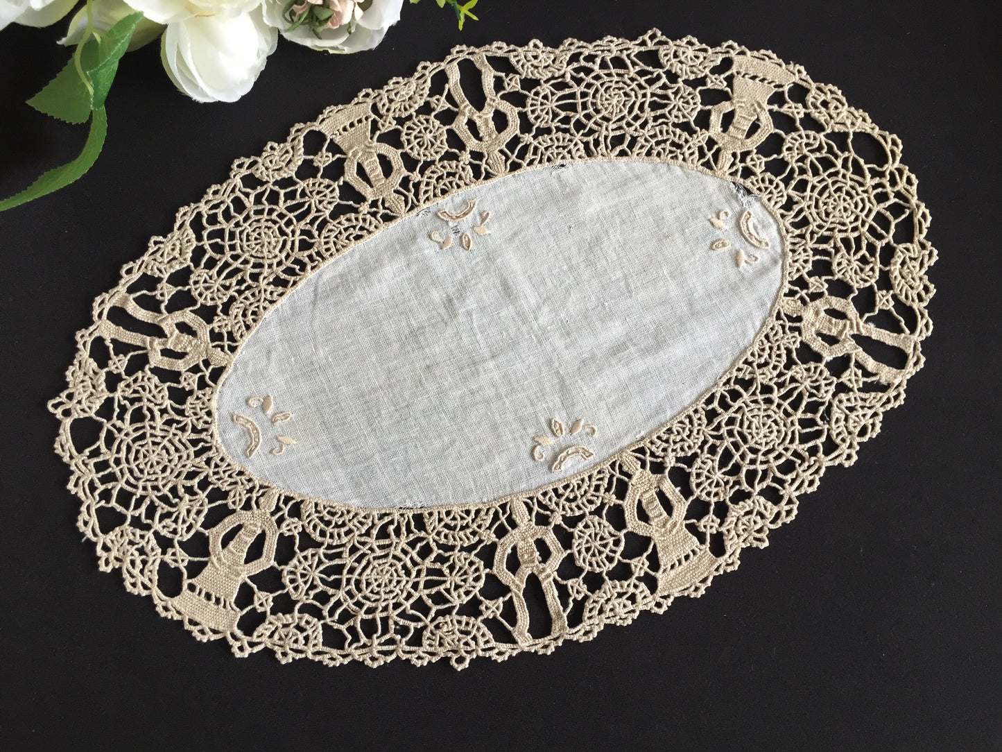 Antique Embroidered Linen Table Centre Doily with Figural Lace Edging