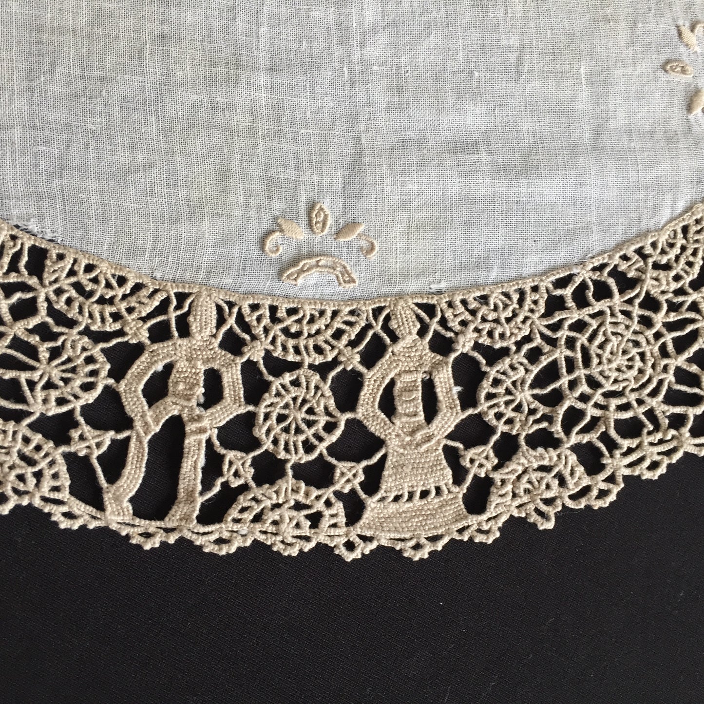 Antique Embroidered Linen Table Centre Doily with Figural Lace Edging