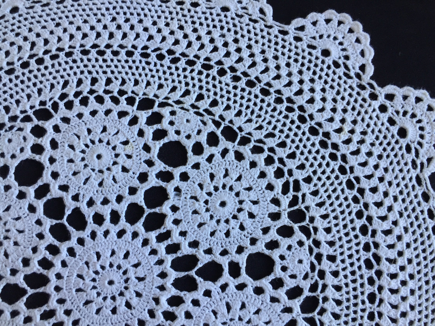 Large Round Cotton Crochet Lace Table Centre Mat | Mid-century Vintage Handmade