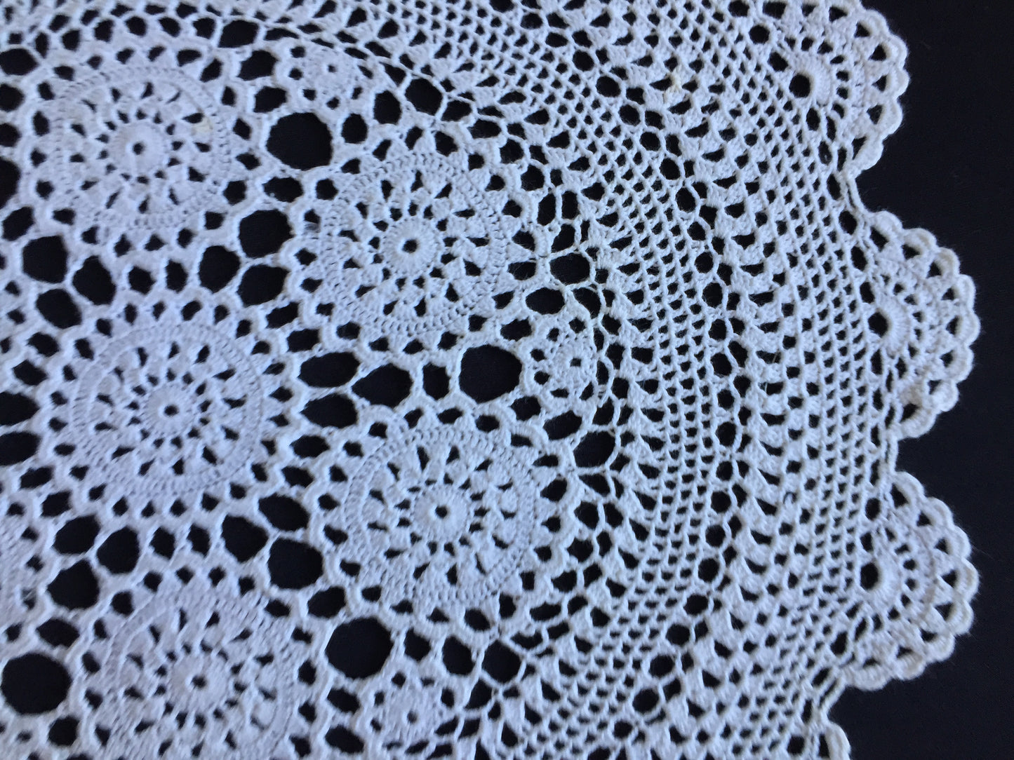 Large Round Cotton Crochet Lace Table Centre Mat | Mid-century Vintage Handmade