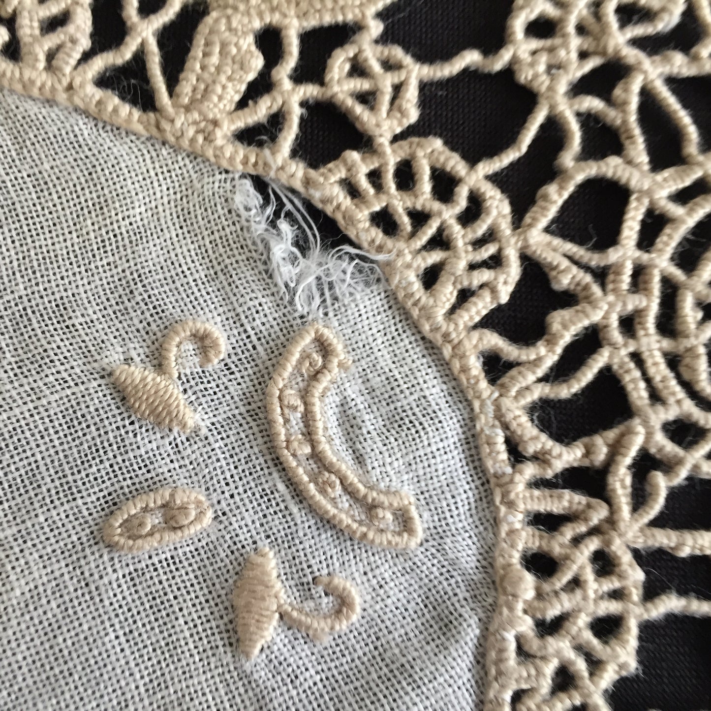 Antique Embroidered Linen Table Centre Doily with Figural Lace Edging