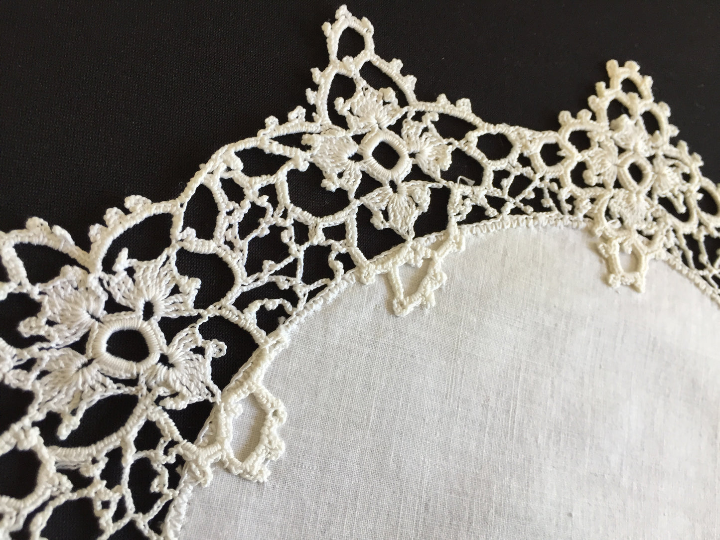 Edwardian Antique 11" White Cake Doily with Crochet Lace Border