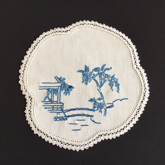 Australian Vintage Hand Embroidered Linen Doily