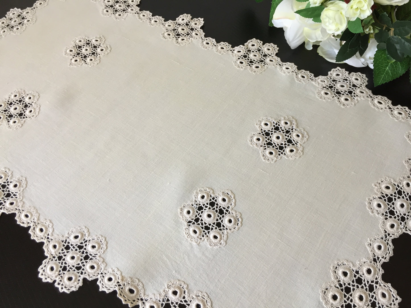 Edwardian Antique Natural Linen & Crochet Lace Table Centre Mat